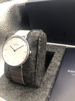 Đồng hồ nam hiệu Nordgreen full hộp